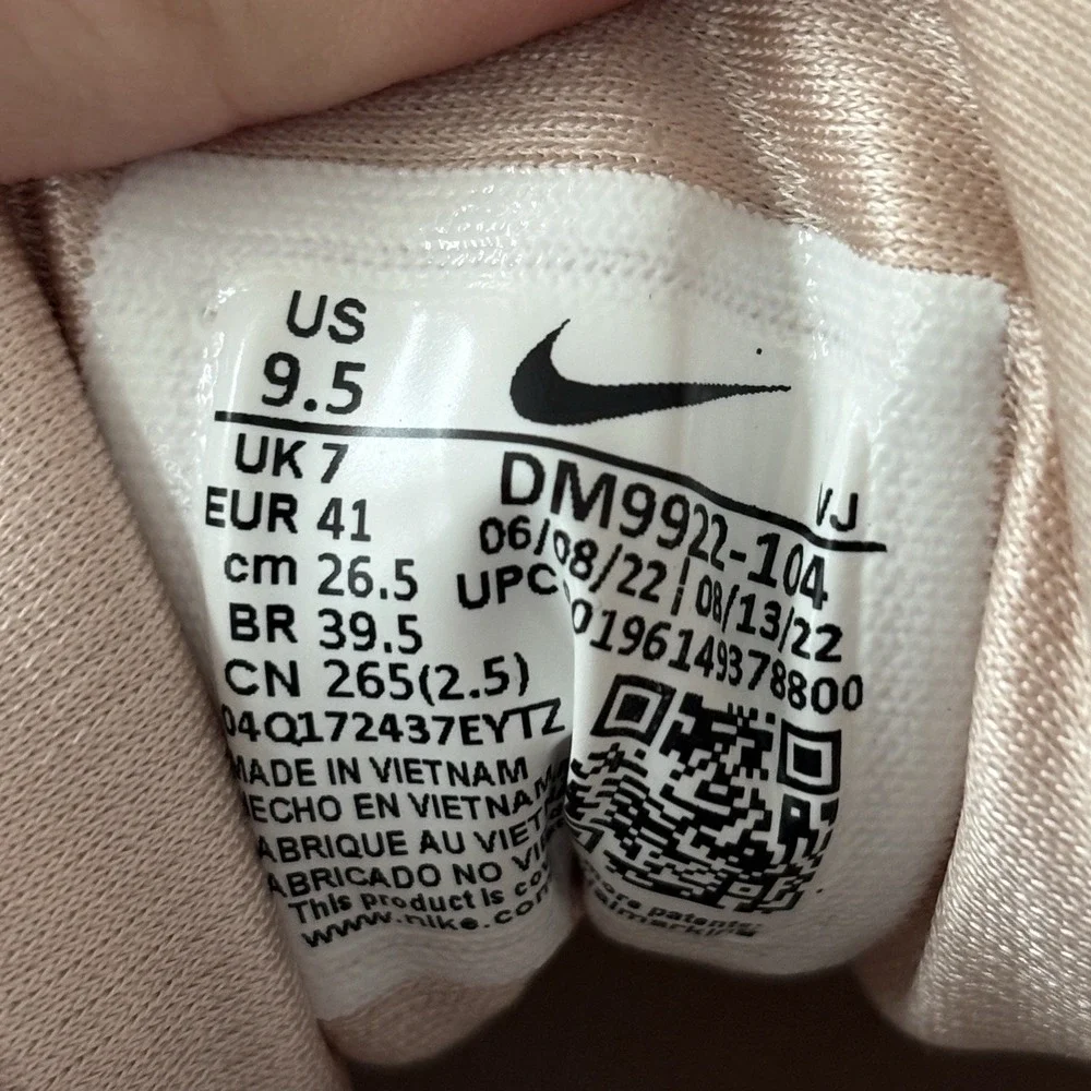 Size 9.5 Nike Air Max 90 Futura Summit White Barely Rose DM9922-104‎